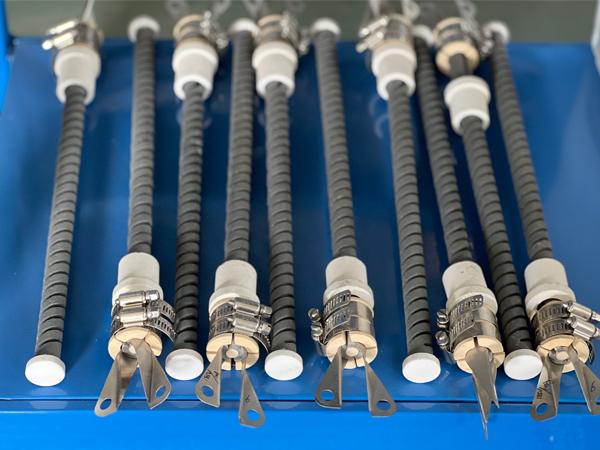 1625°C Scr Type Sic Silicon Carbide Heating Elements For Sic Muffle Plant 9