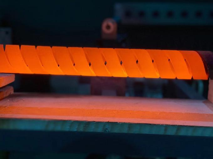 1625°C Double Spiral SGR Type Sic Heating Element For Various Furnaces 1